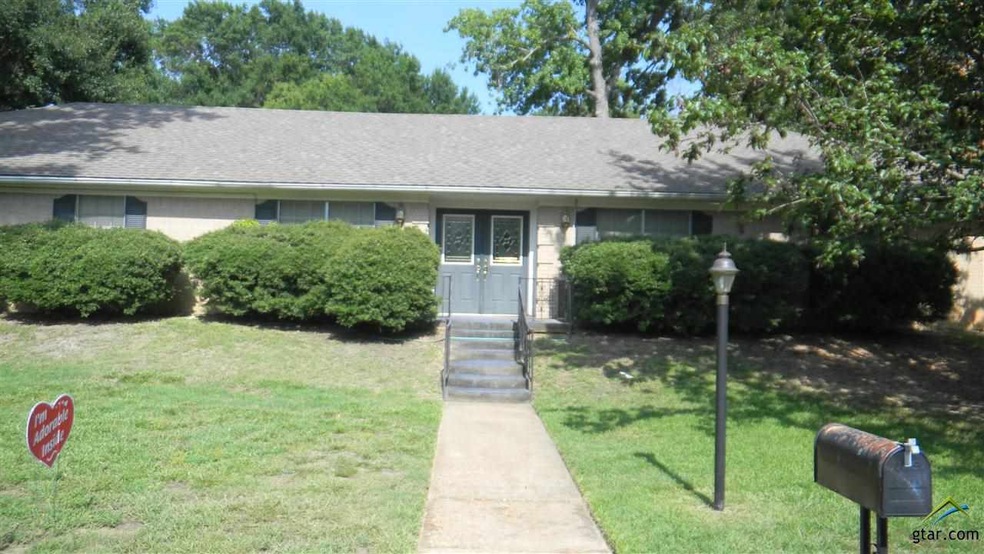 4608 Newcastle Dr, Tyler, TX 75703 - photo 1