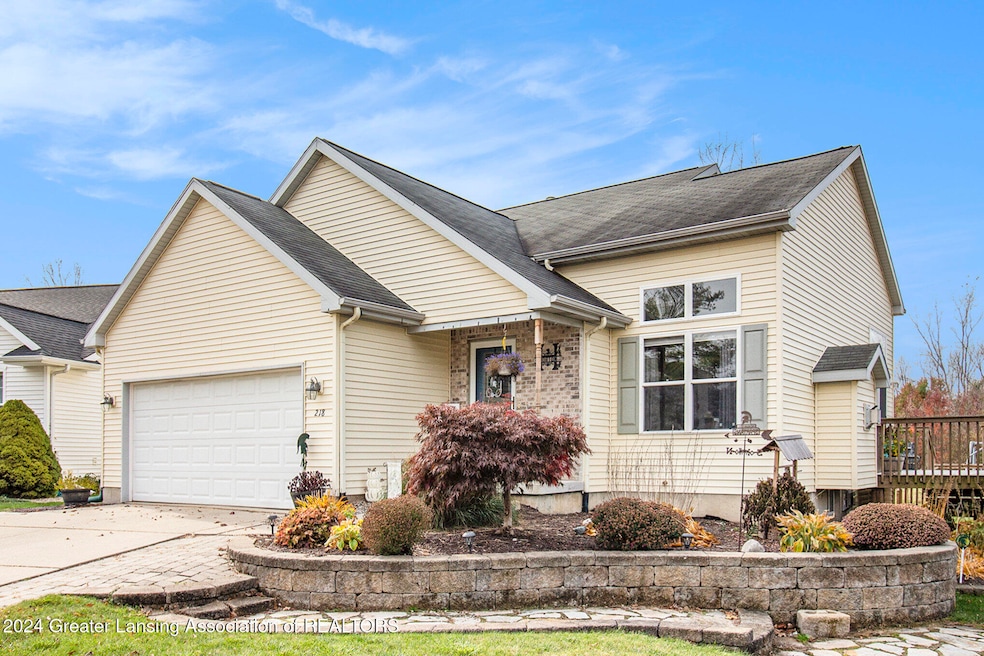 218 E Chester
