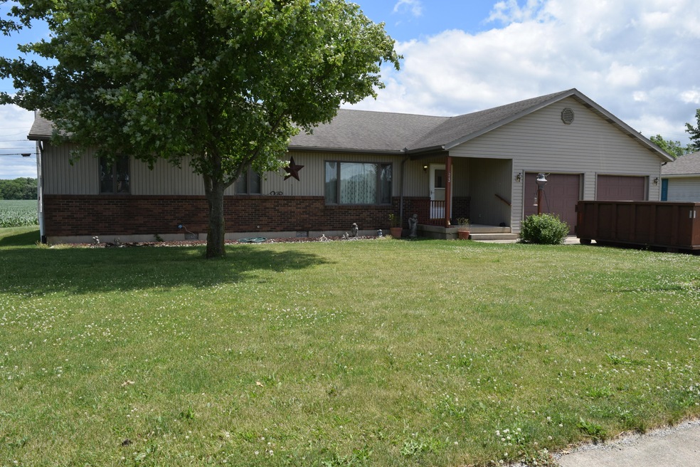 413 S Main St, Mendon, OH 45862 - photo 1