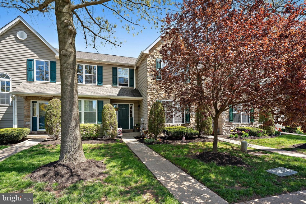 510 Deer Run Ct, Royersford, PA 19468 - photo 1