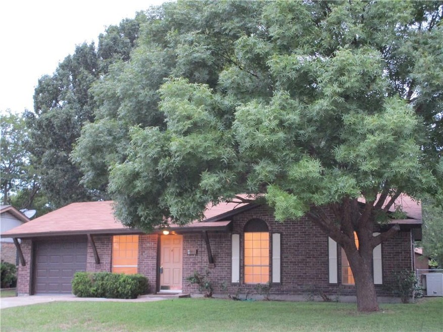 Welcome to 1417 Greencove Drive. This charming, co
