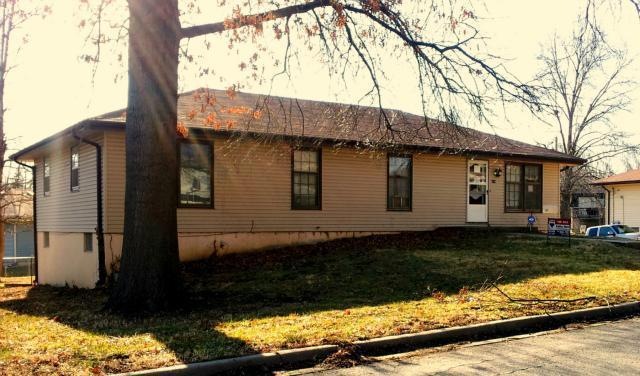 118 Meadow Ln, Lansing, KS 66043 - photo 1