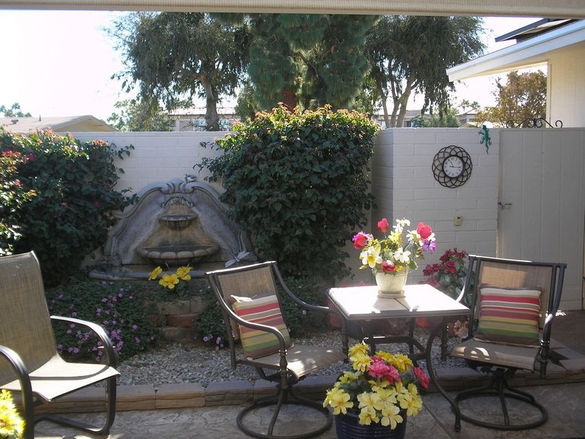 17427 N 102nd Dr, Sun City, AZ 85373 - photo 1