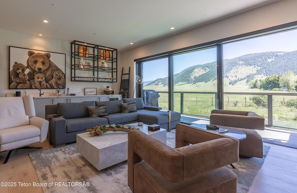 For Sale $5,650,000
