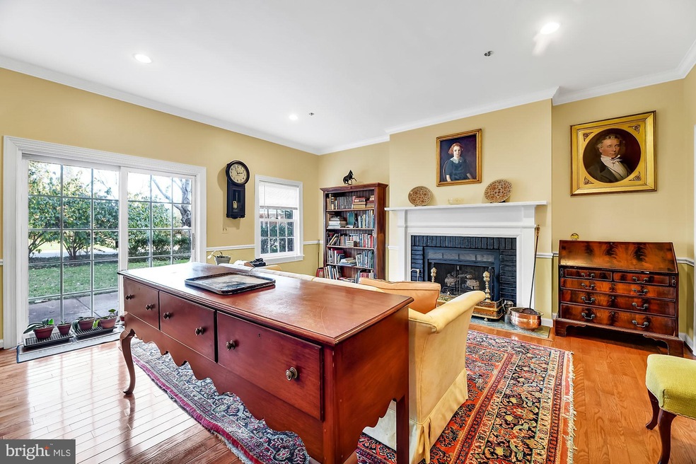 505 Brightwood Club Dr, Lutherville Timonium, MD 21093 - photo 1