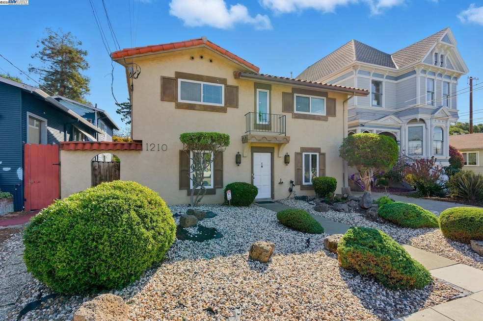 1210 Broadway unit A, Alameda, CA 94501 - photo 1