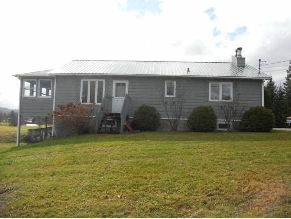 5 Turnpike Rd, Jefferson, NH 03583 - photo 1