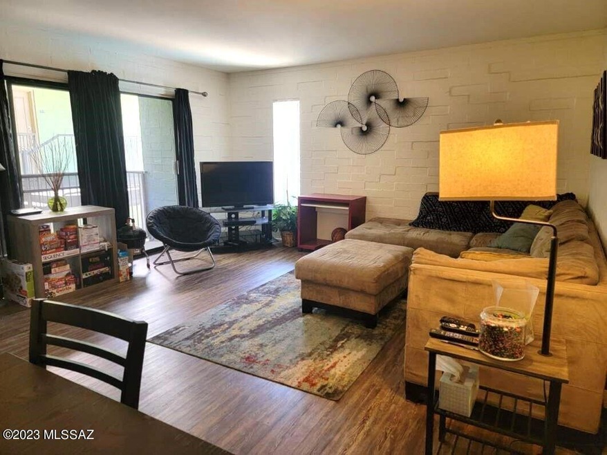 Spacious condo near UA