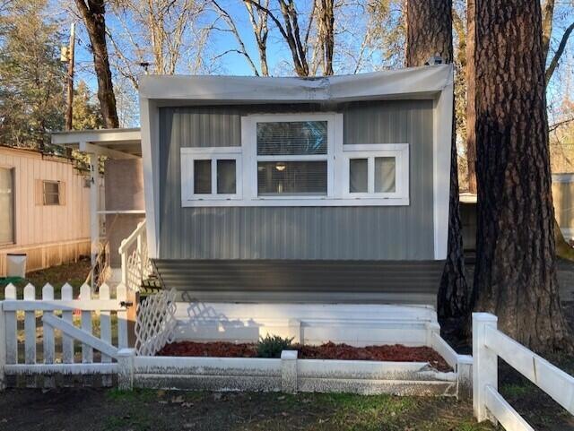 9566 Old Stage Rd unit 14, Central Point, OR 97502 - photo 1