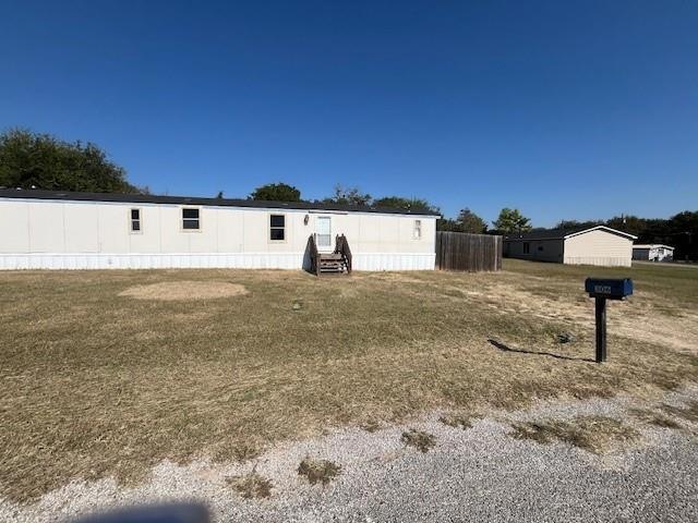 306 Pisces Dr, Granbury, TX 76049 - photo 1