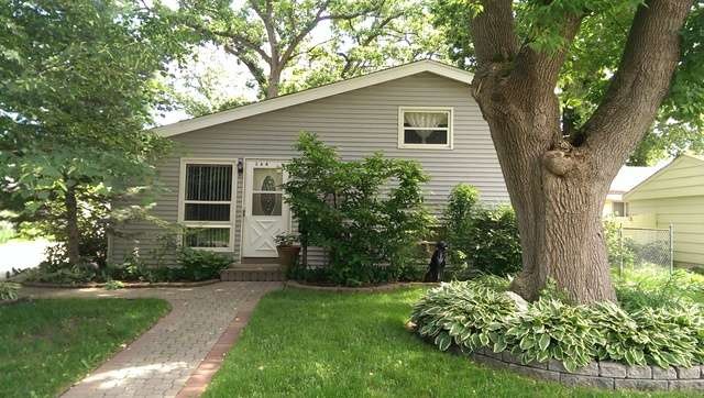 364 Delaware St, Carpentersville, IL 60110 - photo 1