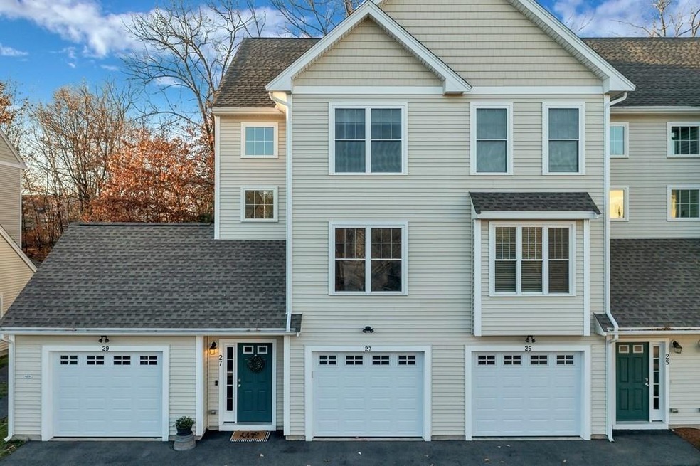 27 Bennett St unit 27, Nashua, NH 03064 - photo 1