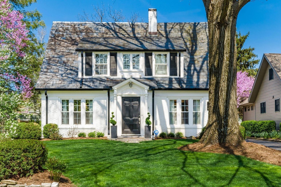 154 Erie Rd, Columbus, OH 43214 - photo 1