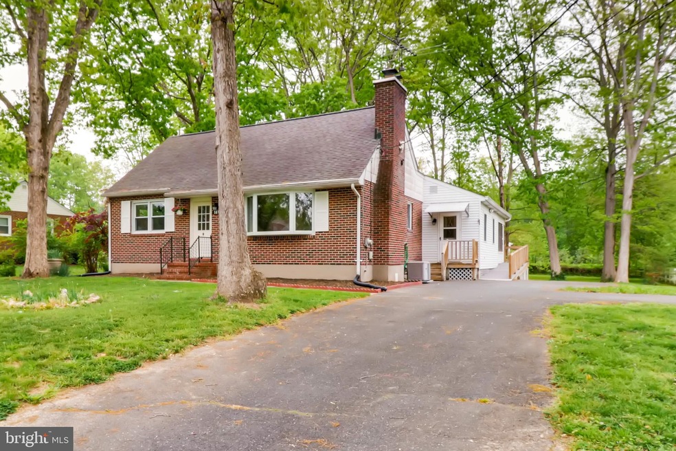 5810 Gambrill Rd, White Marsh, MD 21162 - photo 1