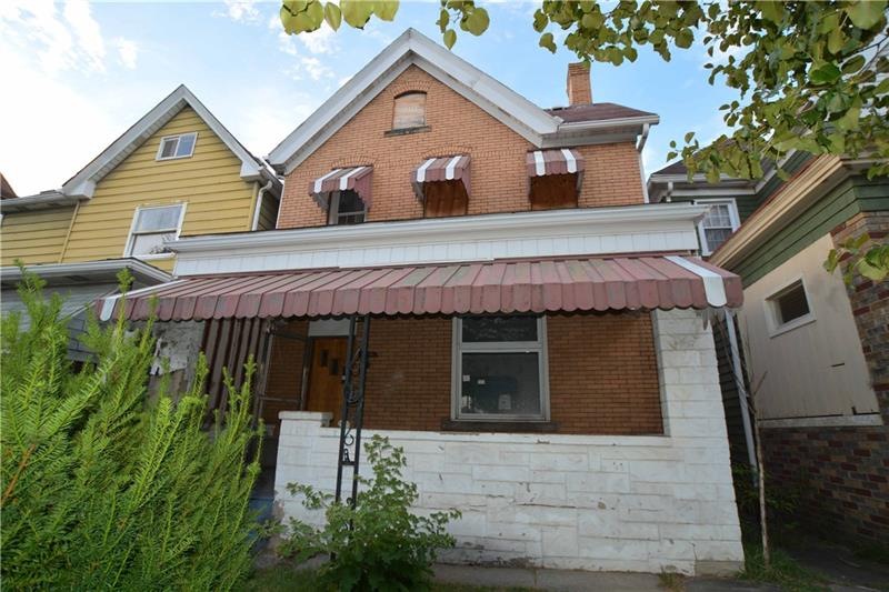 116 Custer Ave, Vandergrift, PA 15690 - photo 1