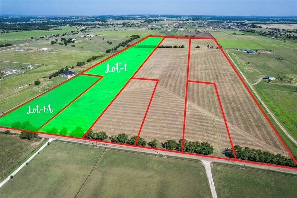 1328 Old Maypearl Rd, Waxahachie, TX 75167 - photo 1