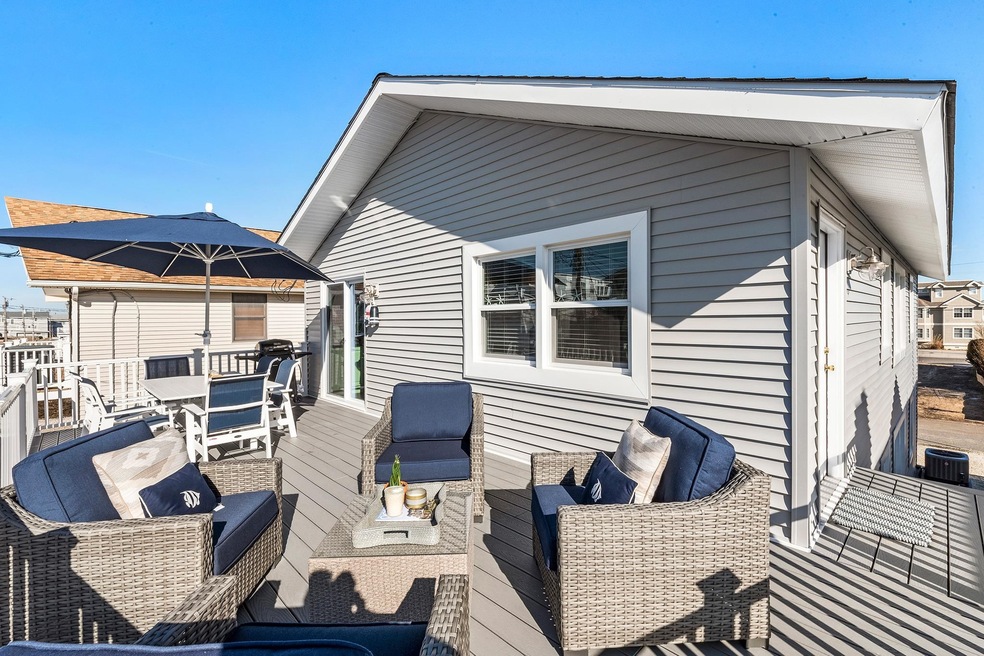 545 22nd St unit 2nd Floor, Avalon, NJ 08202 - photo 1