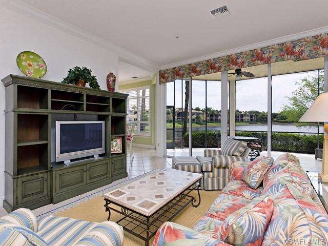 SPACIOUS GREAT ROOM