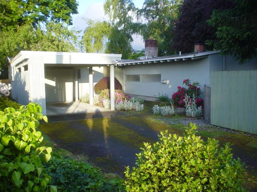 2264 71st Ave SE, Mercer Island, WA 98040 - photo 1