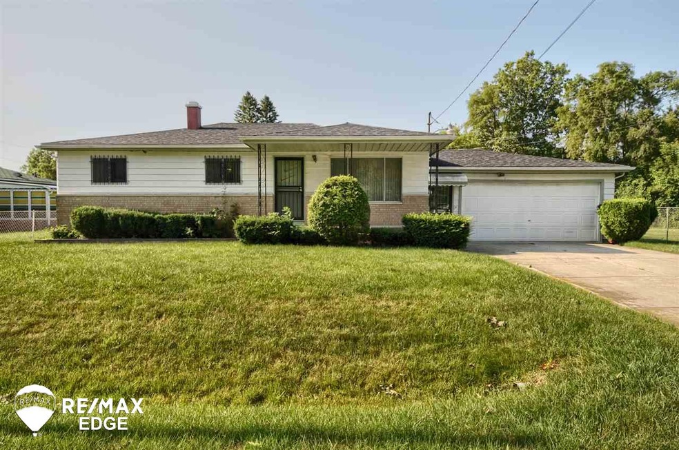 1316 E Cass Ave, Flint, MI 48505 - photo 1