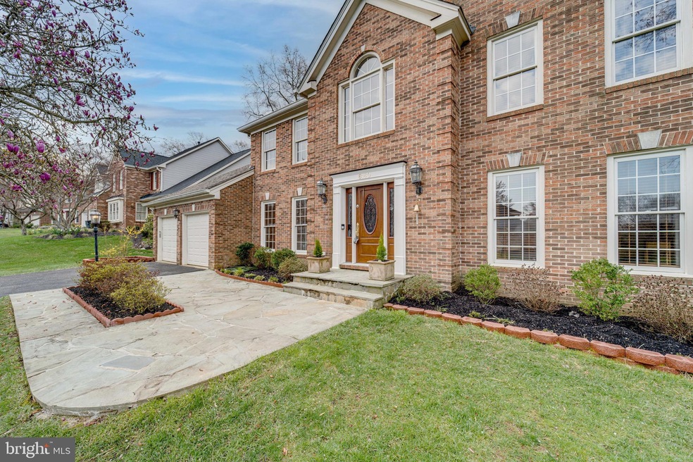 6180 Snowhill Ct, Centreville, VA 20120 - photo 1