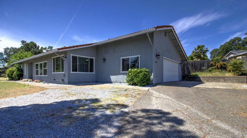 3580 Dwayne Ct, Redding, CA 96001 - photo 1