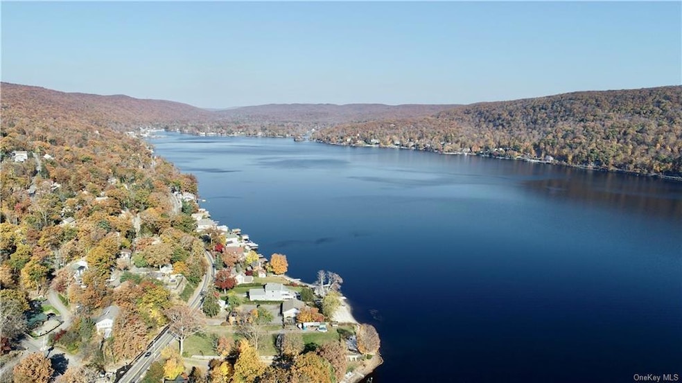 1 Diane Ct, Greenwood Lake, NY 10925 - photo 1