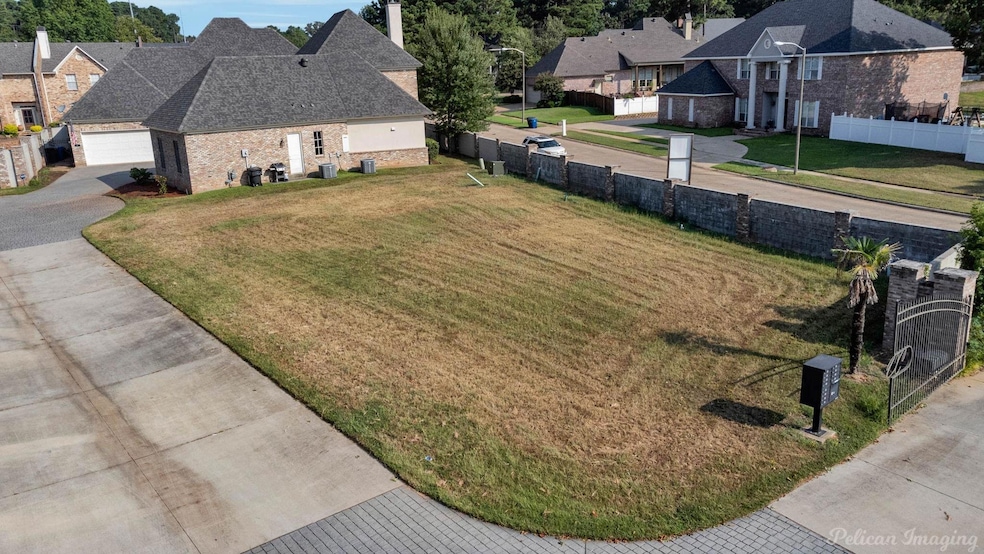 Lot 9 facing, Lot 8 Corner