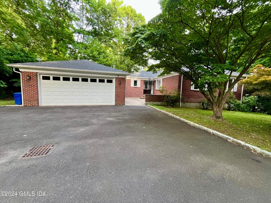 57 Laddins Rock Rd, Old Greenwich, CT 06870 - photo 1