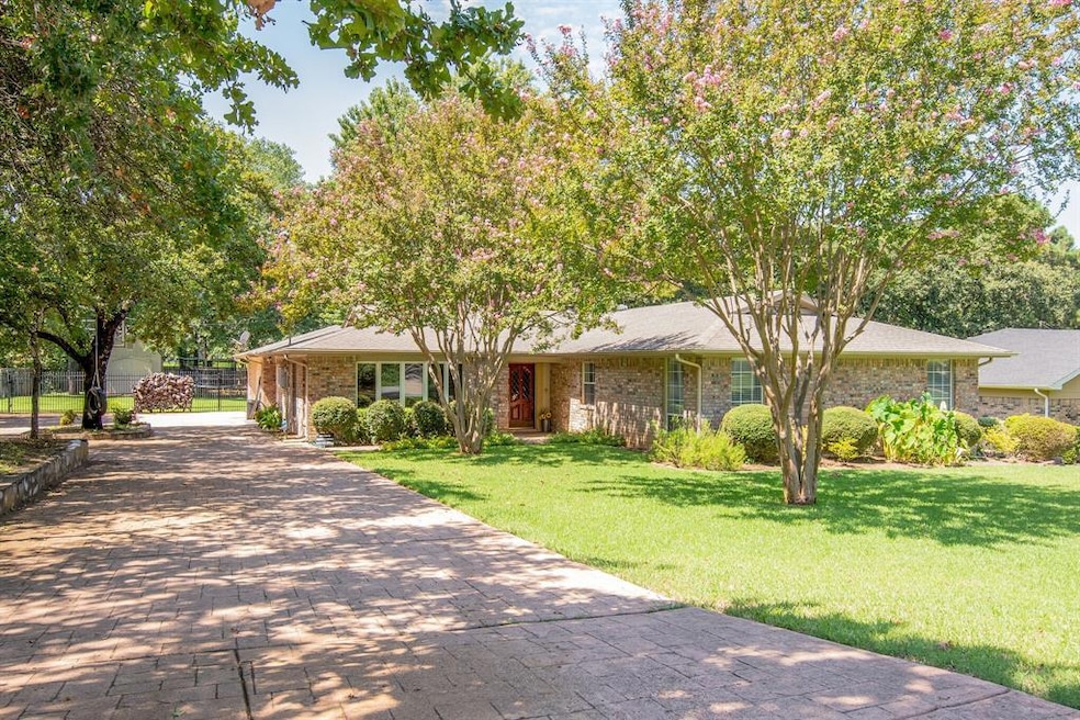 Welcome Home to 1448 Grape Arbor Court!