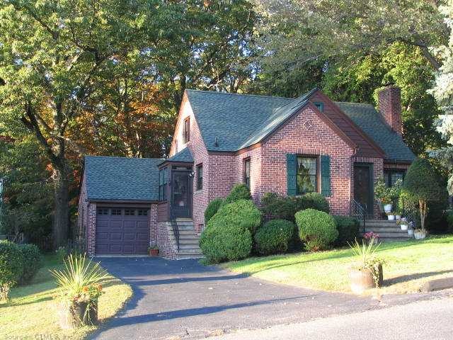 97 Greenwood Ave, Waterbury, CT 06704 - photo 1