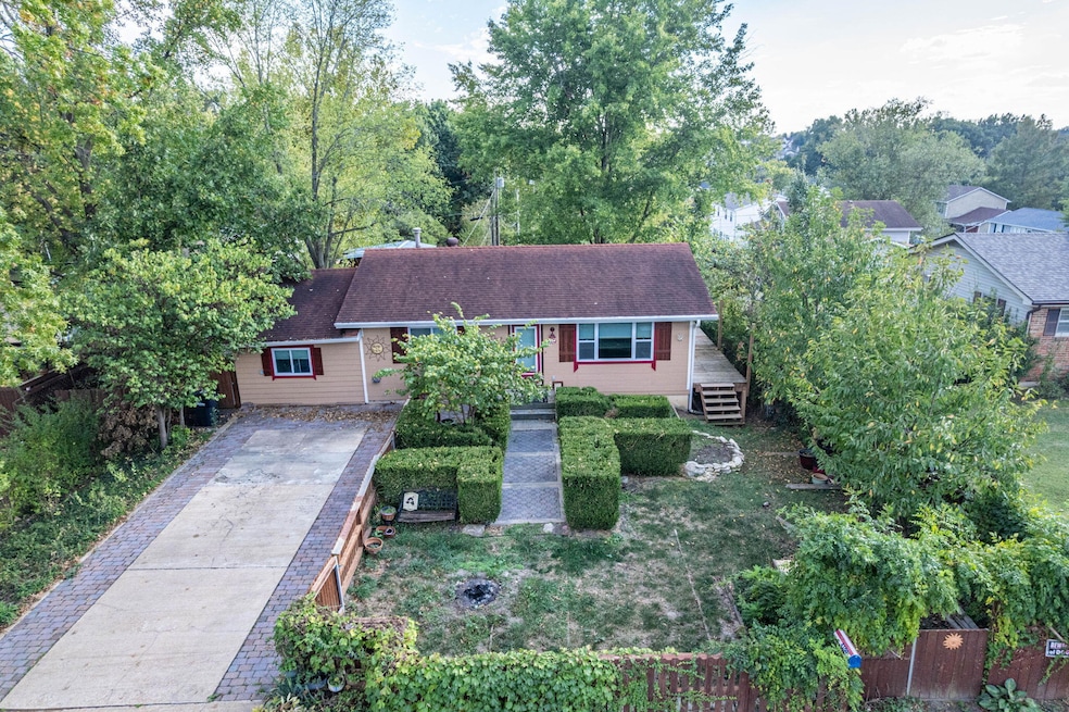 7-web-or-mls-4104-lamp-ln - Copy - Copy