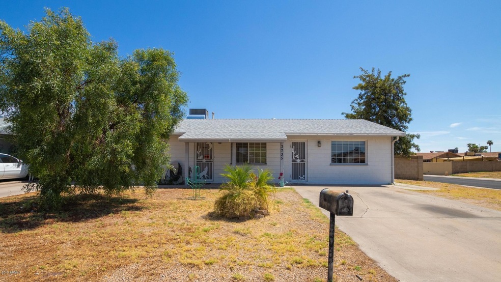 3735 W Larkspur Dr, Phoenix, AZ 85029 - photo 1