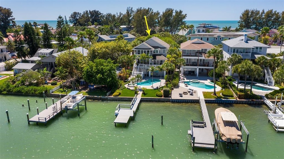 8415 Bayshore Dr, Treasure Island, FL 33706 - photo 1