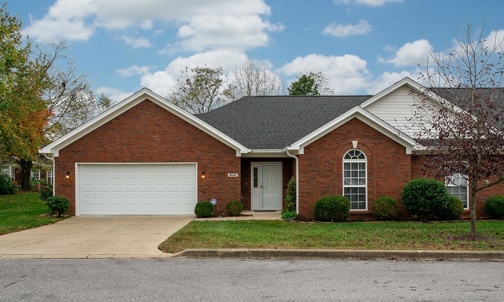 8606 Mill Spring Place unit 4, Louisville, KY 40228 - photo 1