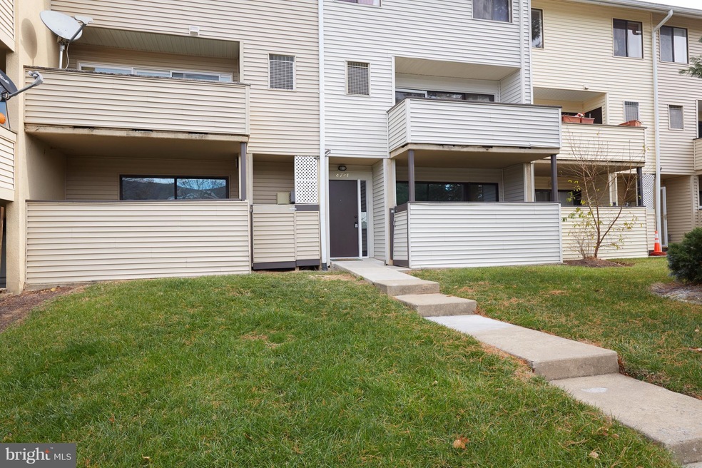 8724 Village Square Dr unit 1, Alexandria, VA 22309 - photo 1