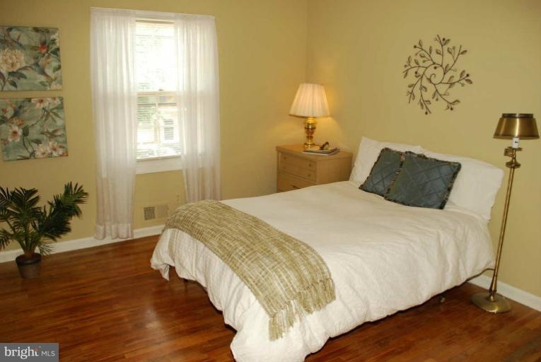 8368 Forrester Blvd unit 476, Springfield, VA 22152 - photo 1