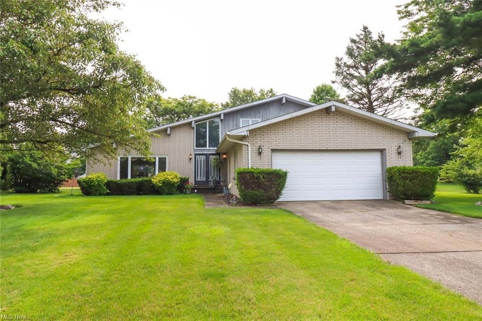 front of home - cul-de-sac