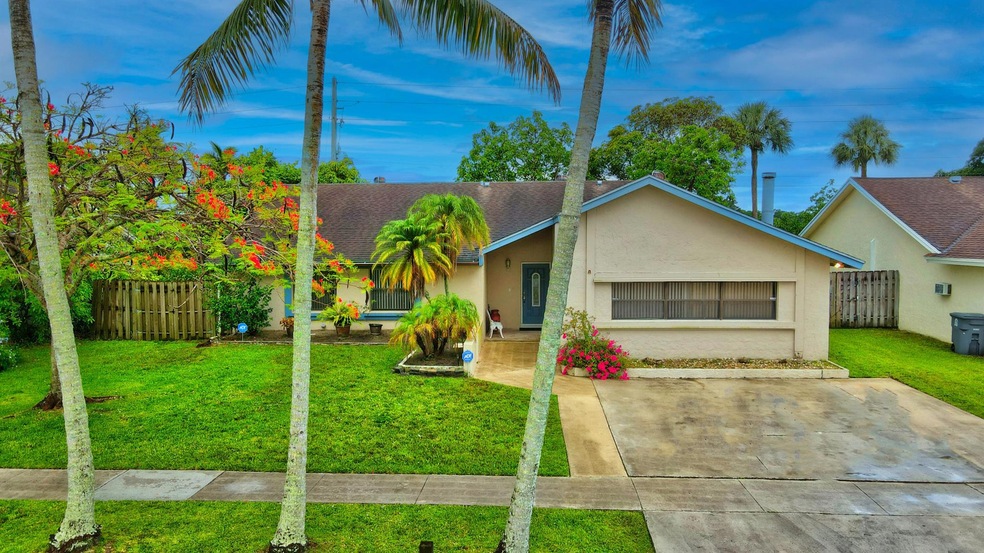 9206 Gettysburg Rd, Boca Raton, FL 33434 - photo 1