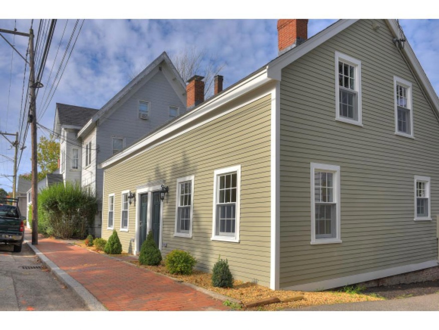 454 Middle St unit 454, Portsmouth, NH 03801 - photo 1