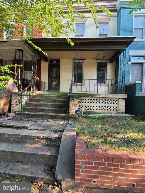 907 L St NE, Washington, DC 20002 - photo 1