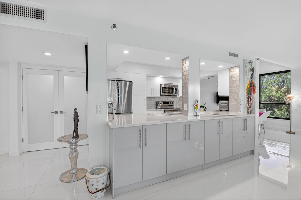 Sold $995,000 • Co-Listing Agent