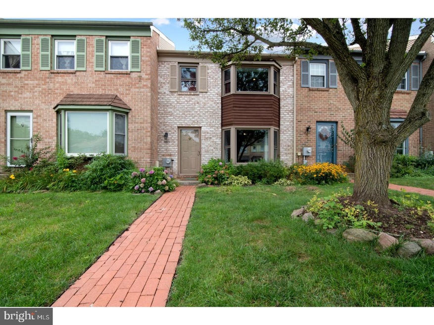 3923 Gatehouse Ln, Skippack, PA 19474 - photo 1