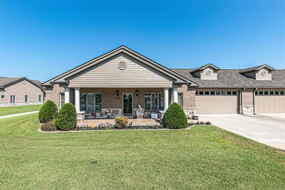 121 Kaylee Cir, Poplar Bluff, MO 63901 - photo 1