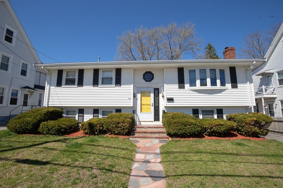 47 Brooks Ave, Quincy, MA 02169 - photo 1