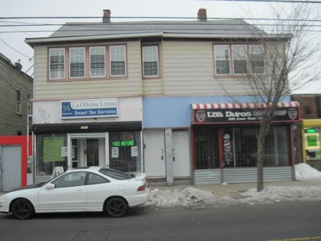 1215 E Main St, Bridgeport, CT 06608 - photo 1