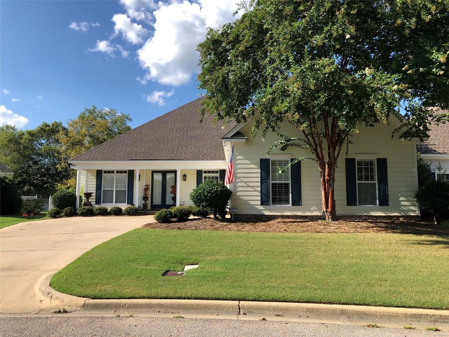 Welcome to 8708 Lantern Way!