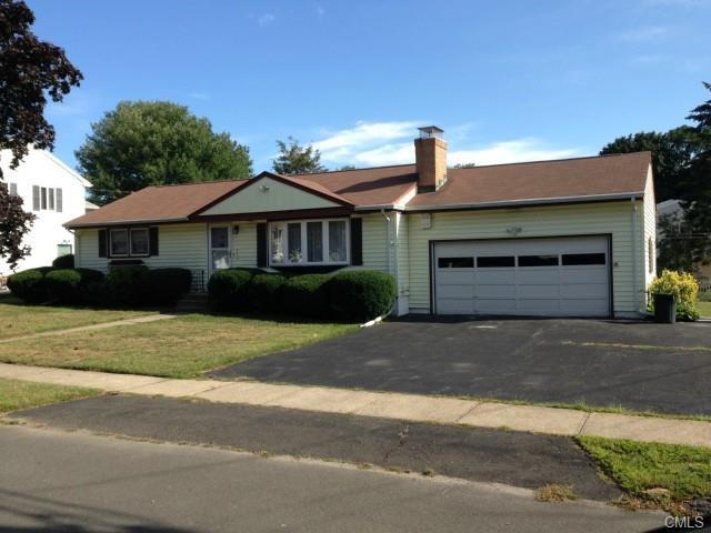 305 Post Oak Rd, Stratford, CT 06614 - photo 1