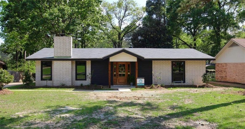 113 Spring Creek Dr, Pineville, LA 71360 - photo 1