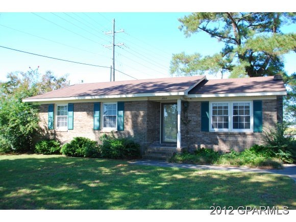 2804 Gaylord St, Winterville, NC 28590 - photo 1